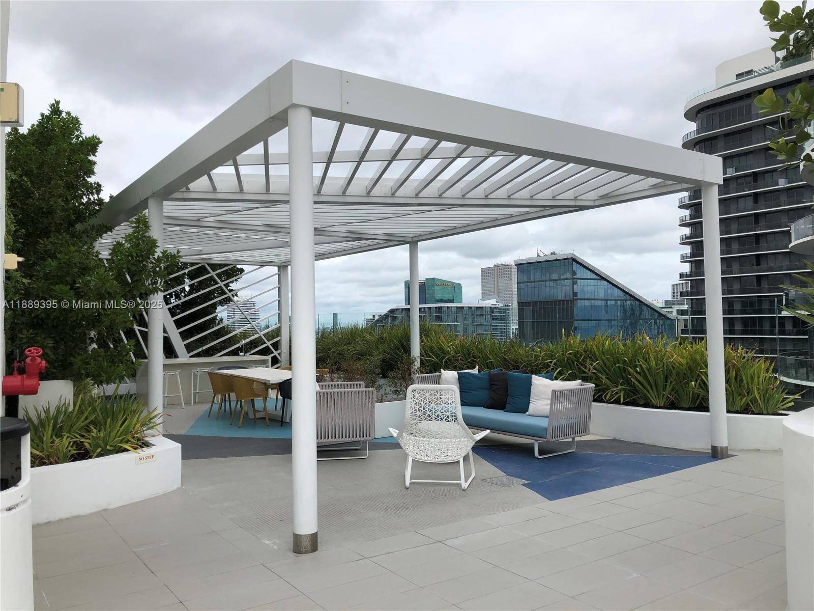 BRICKELL HEIGHTS WEST CON - Residential