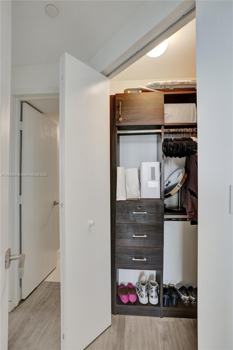 BRICKELL HEIGHTS WEST CON - Residential