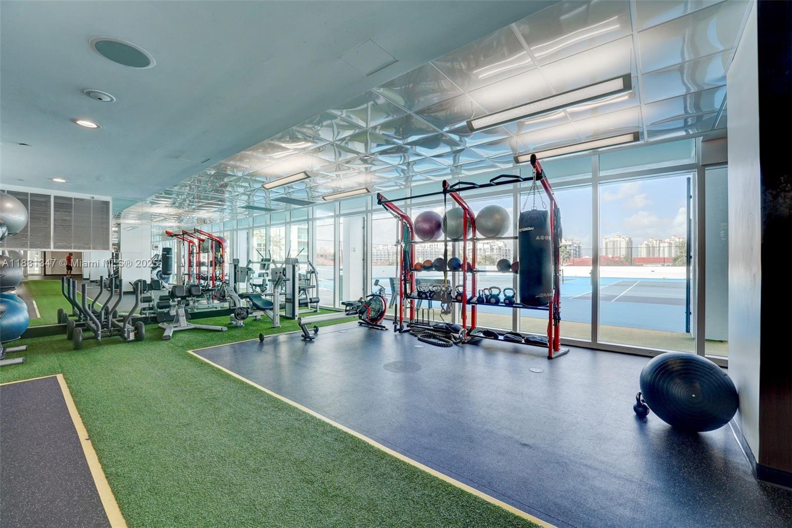 THE PENINSULA CONDO - Residential