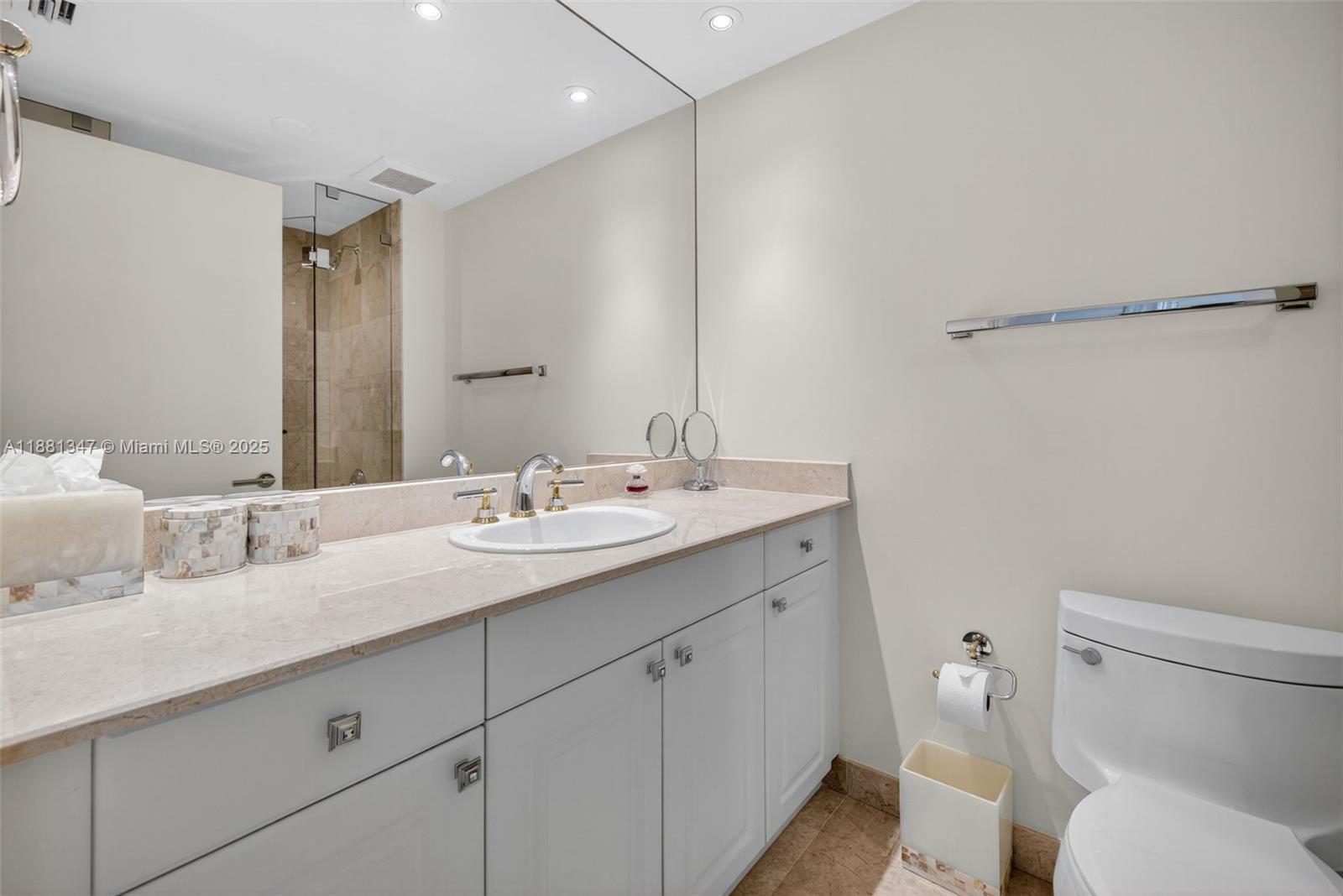 THE PENINSULA CONDO - Residential