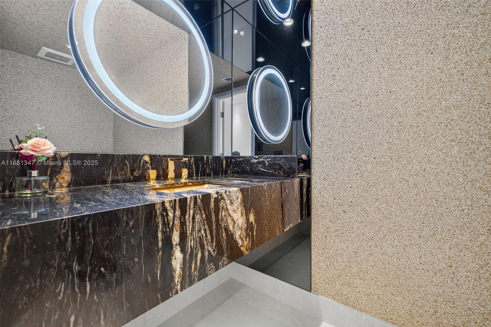 THE PENINSULA CONDO - Residential