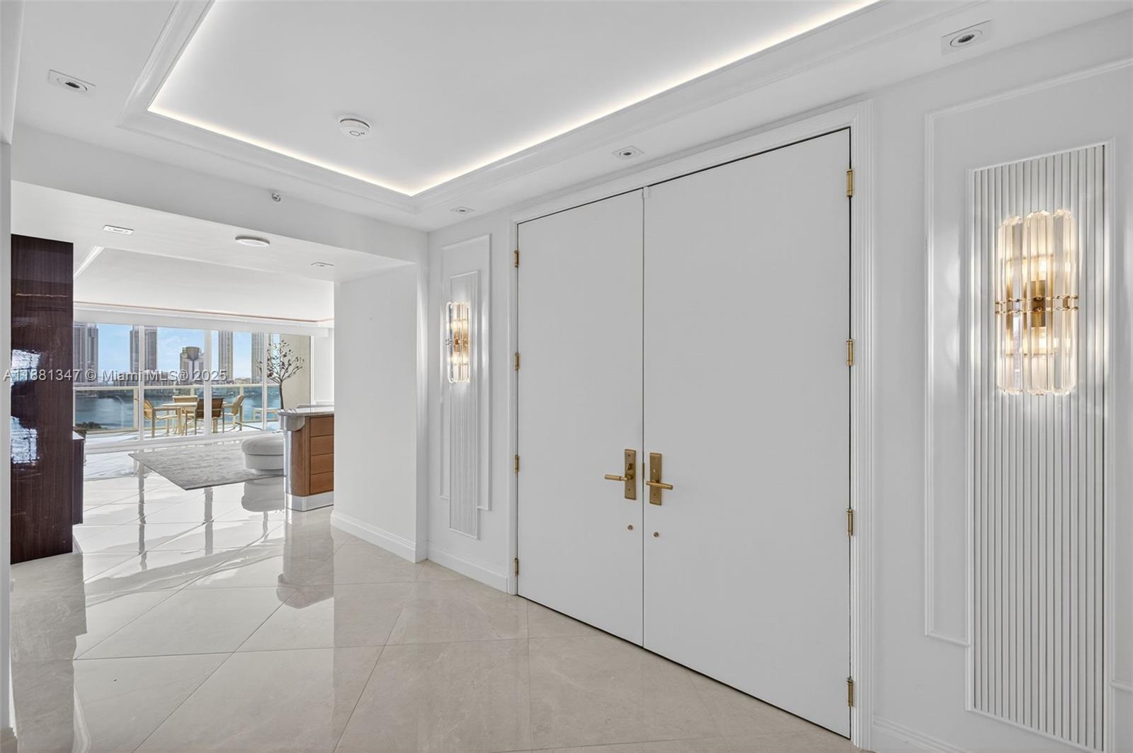 THE PENINSULA CONDO - Residential