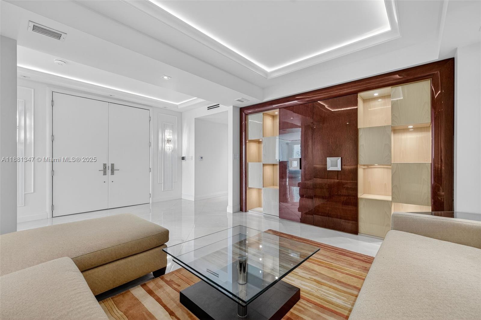 THE PENINSULA CONDO - Residential