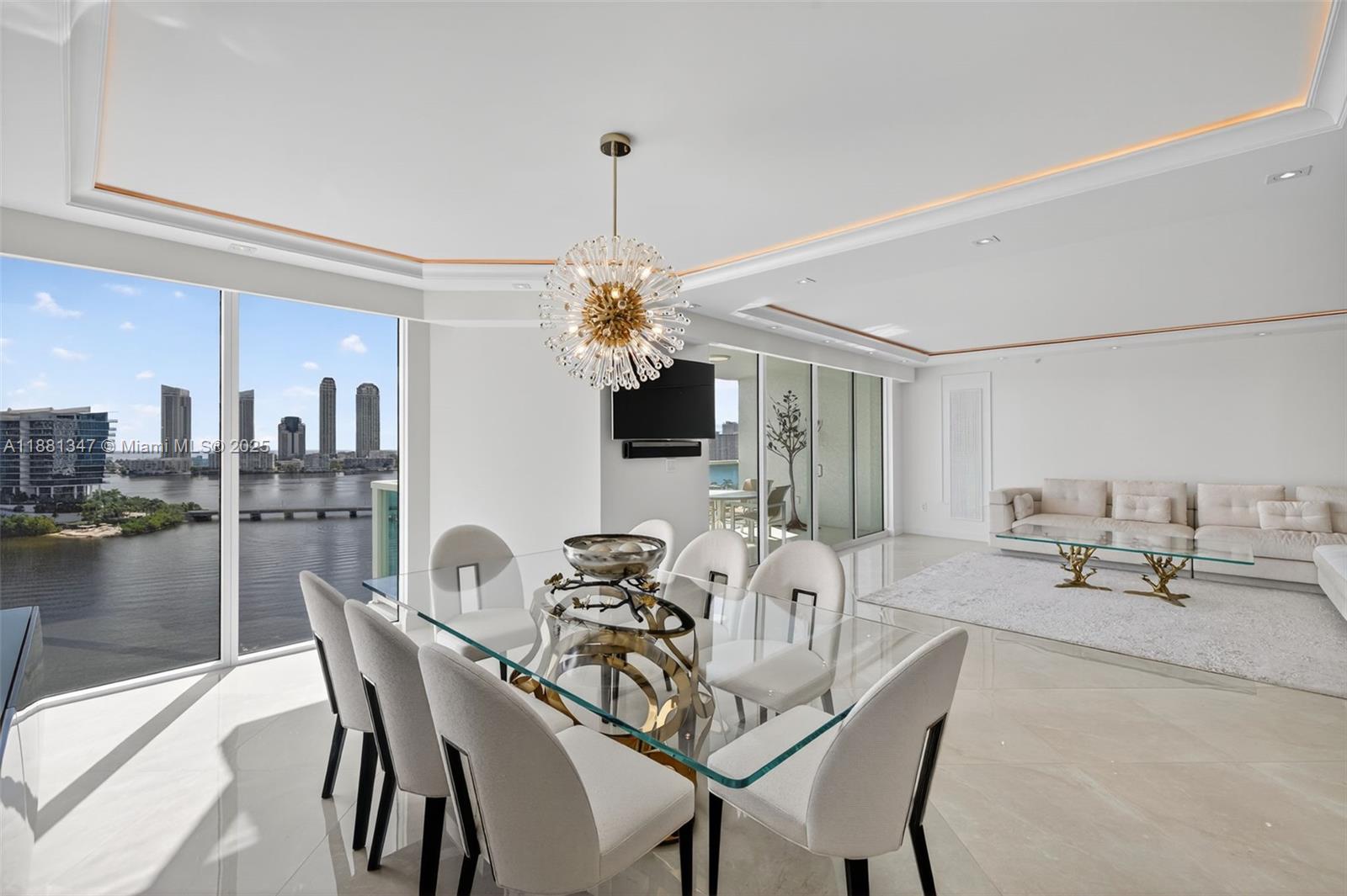 THE PENINSULA CONDO - Residential