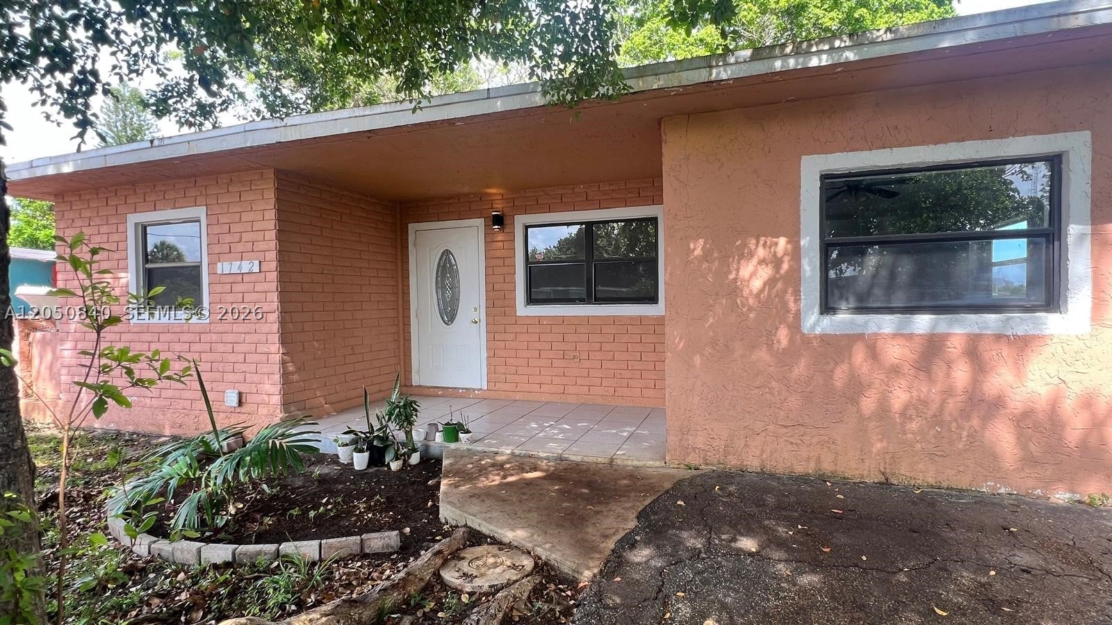 1742 NW 29th Way 1742 - Image 1