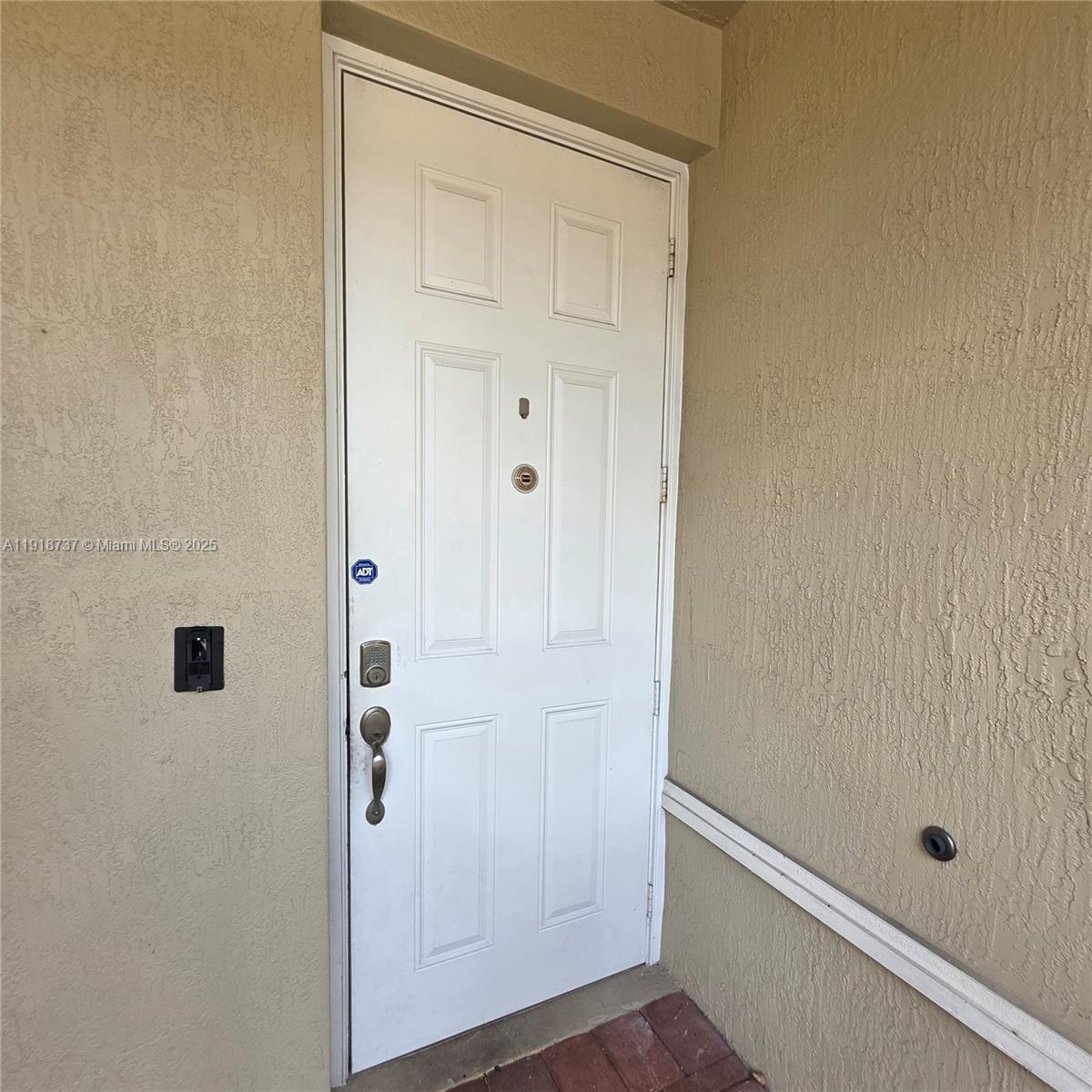 CALABRIA CONDOMINIUM - Residential Lease