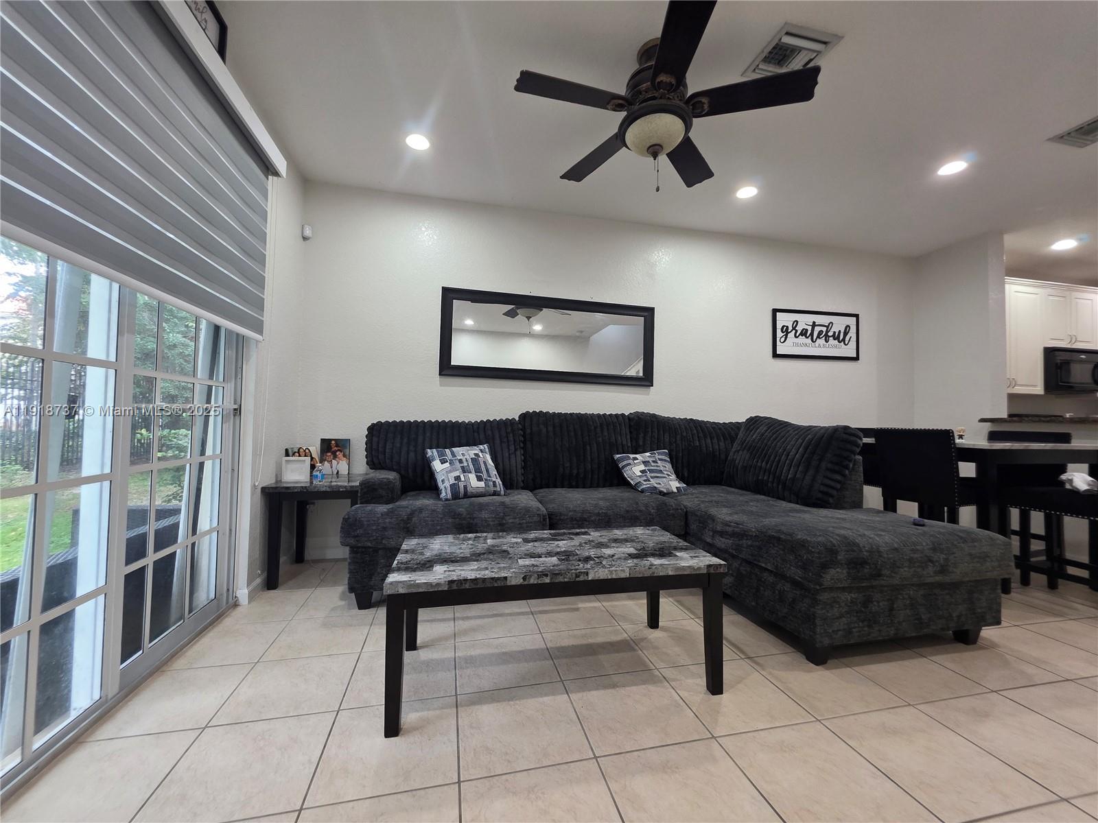 CALABRIA CONDOMINIUM - Residential Lease