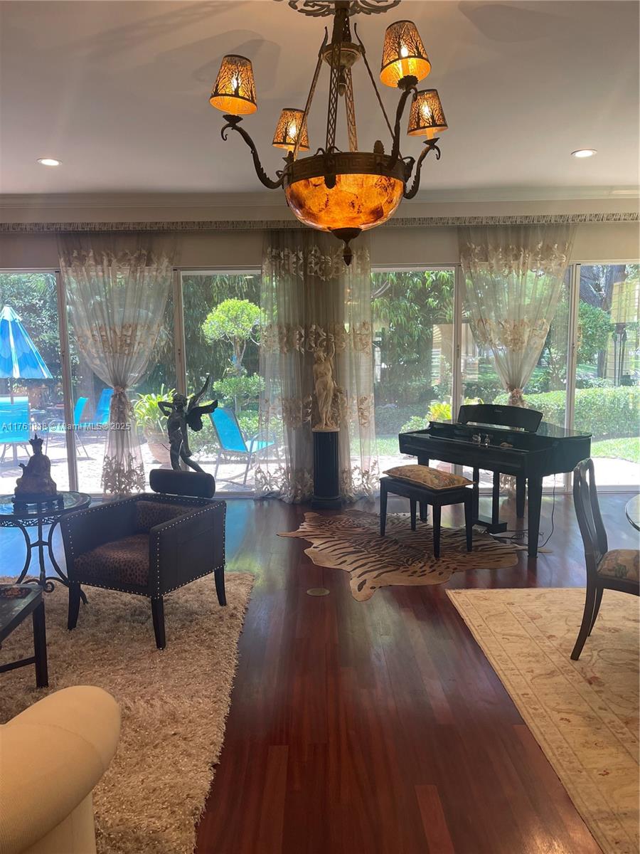 Oaks East - Residential