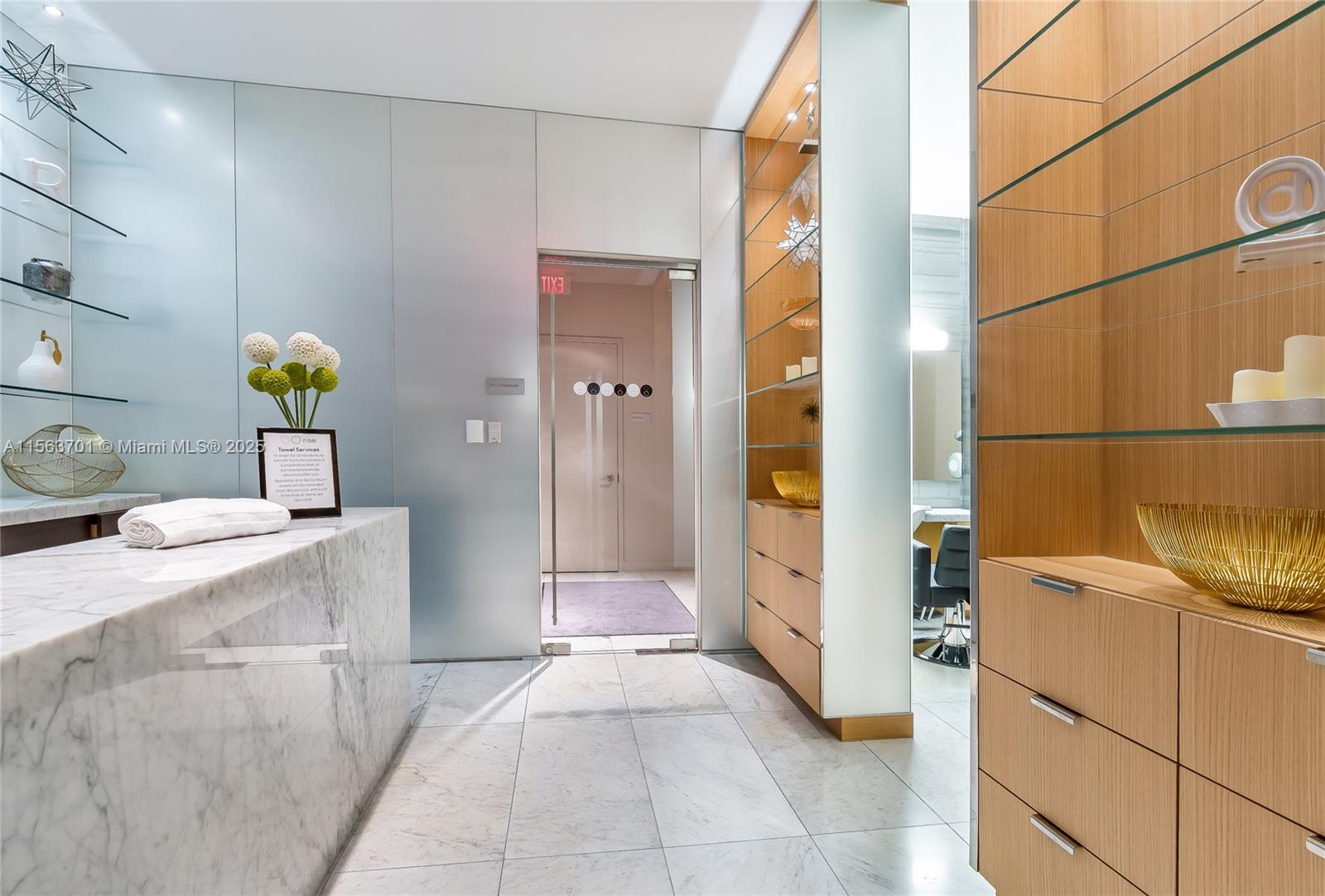 REACH CONDO - Residential