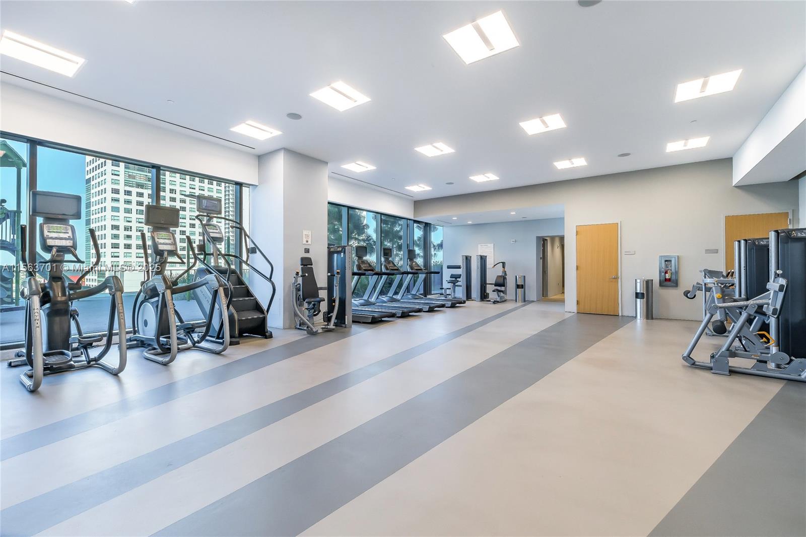 REACH CONDO - Residential