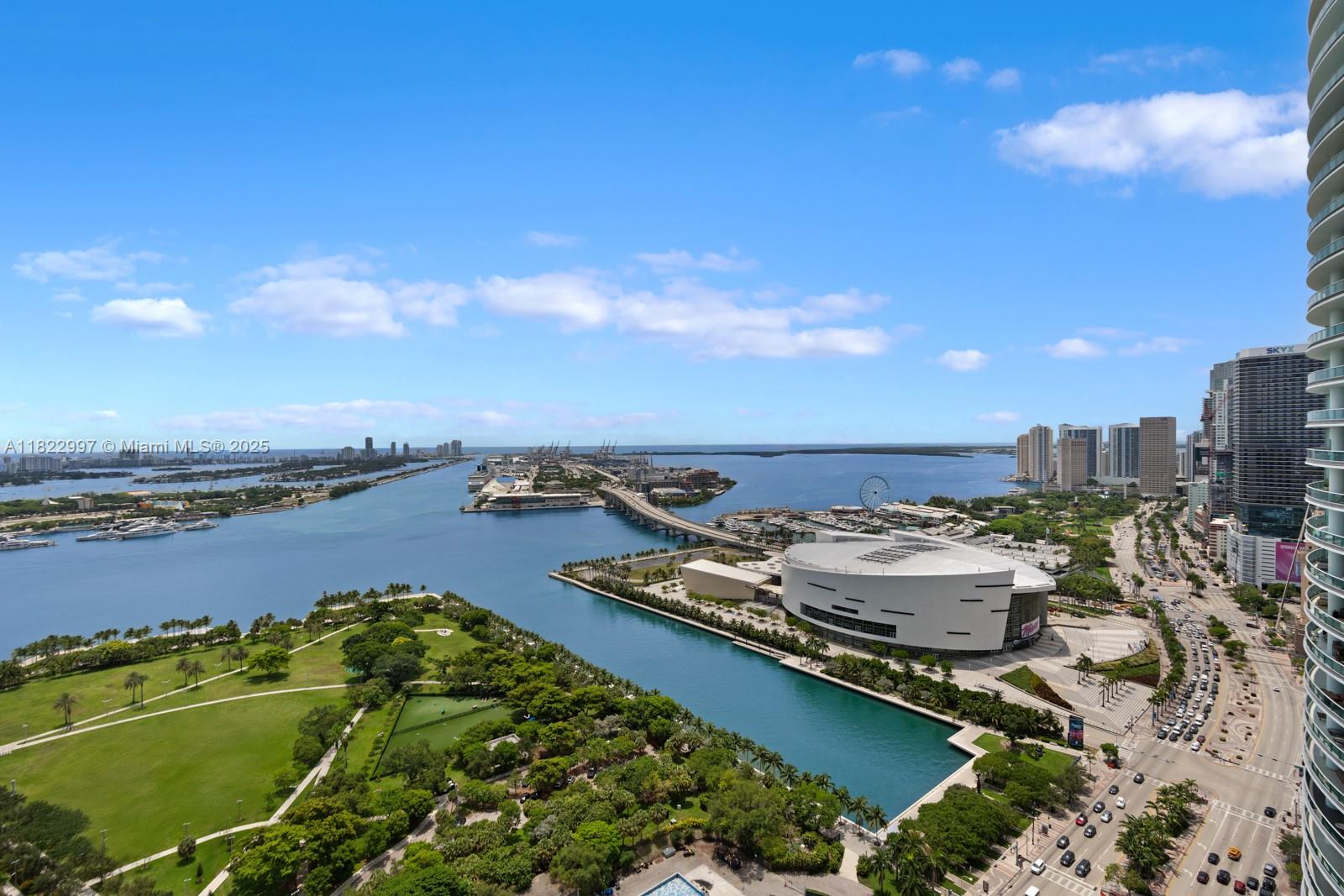 ONE THOUSAND MUSEUM CONDO - Residential