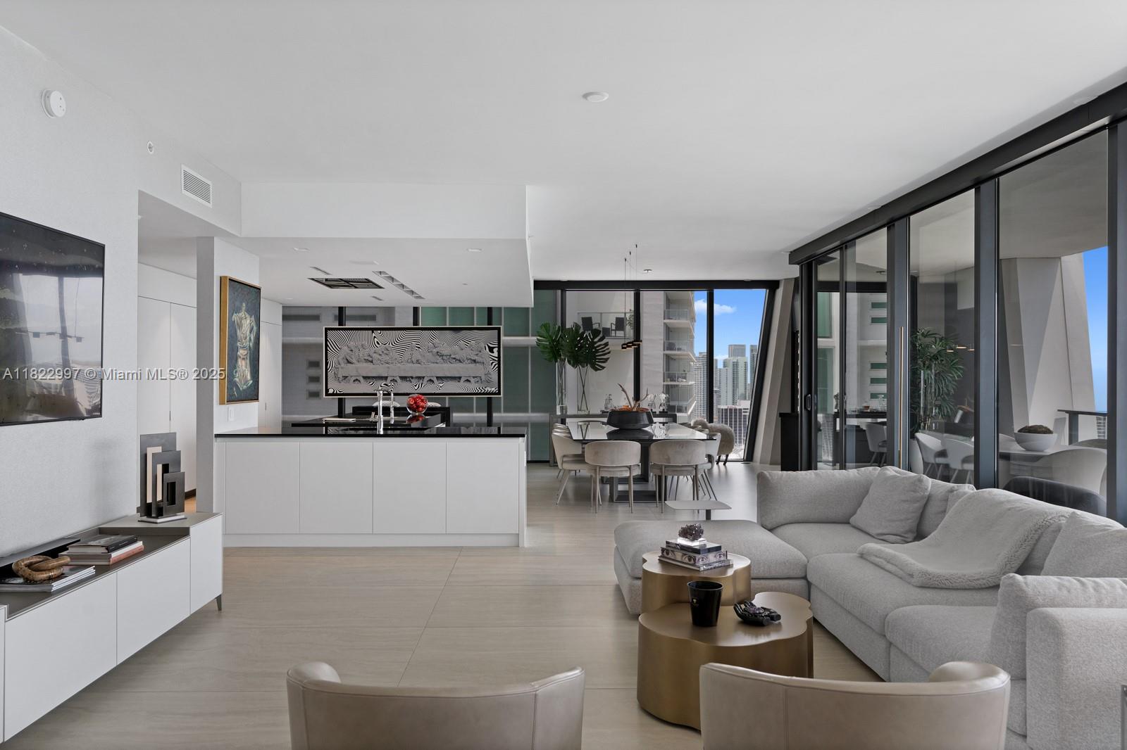 ONE THOUSAND MUSEUM CONDO - Residential