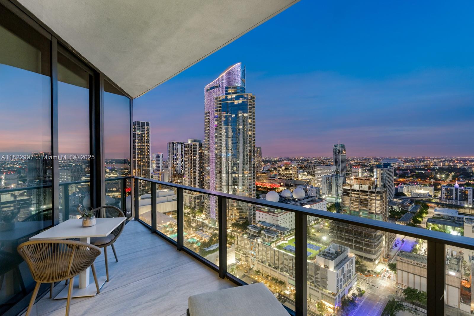 ONE THOUSAND MUSEUM CONDO - Residential