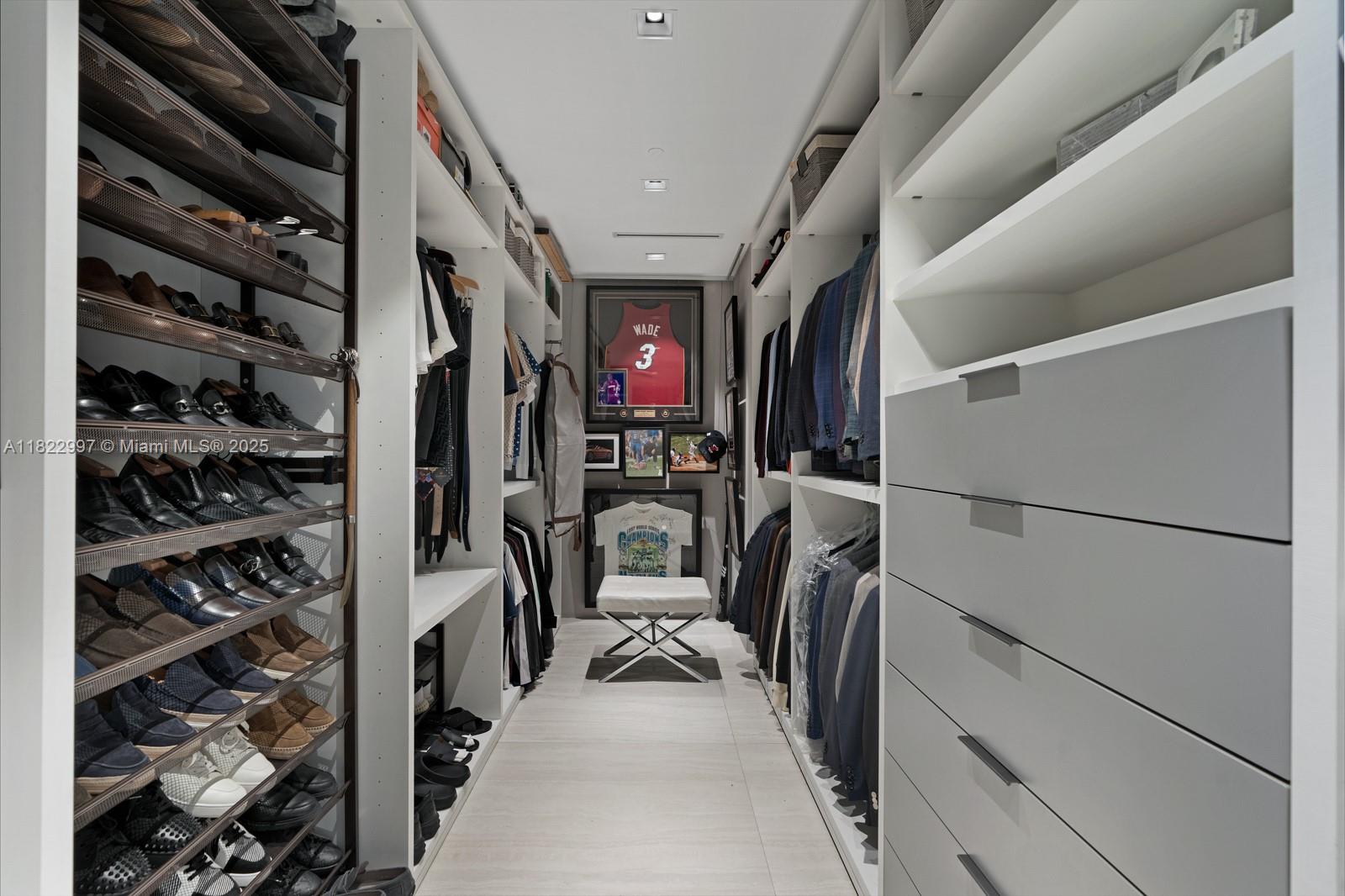 ONE THOUSAND MUSEUM CONDO - Residential