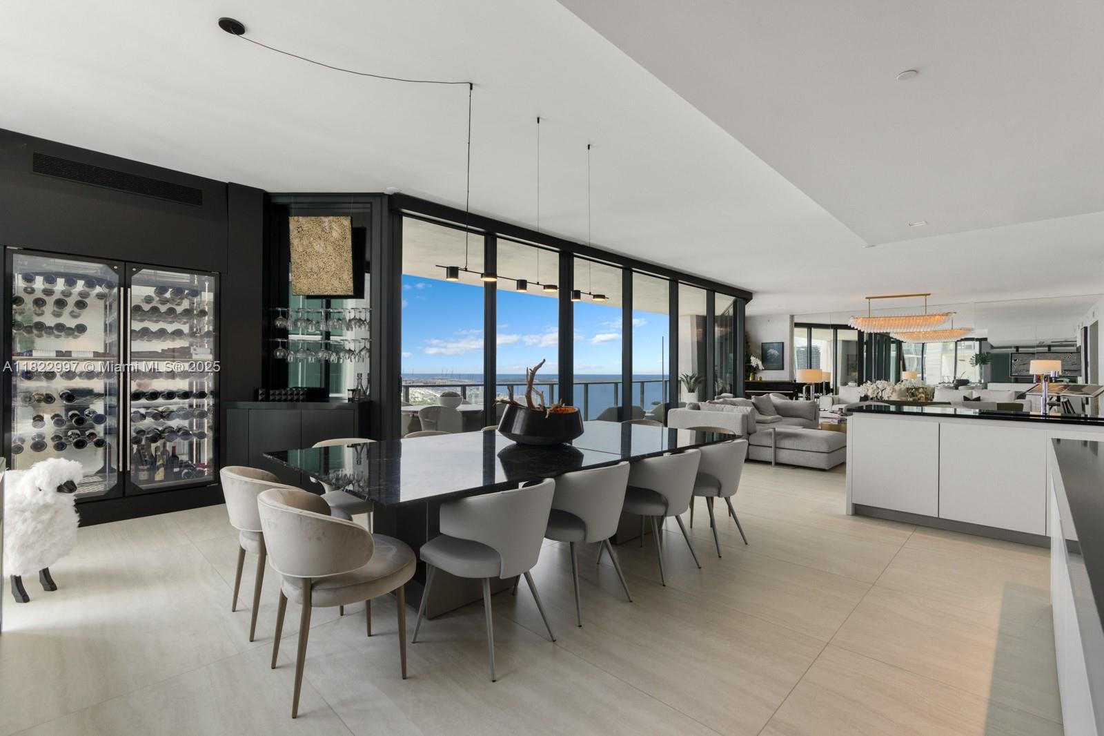 ONE THOUSAND MUSEUM CONDO - Residential