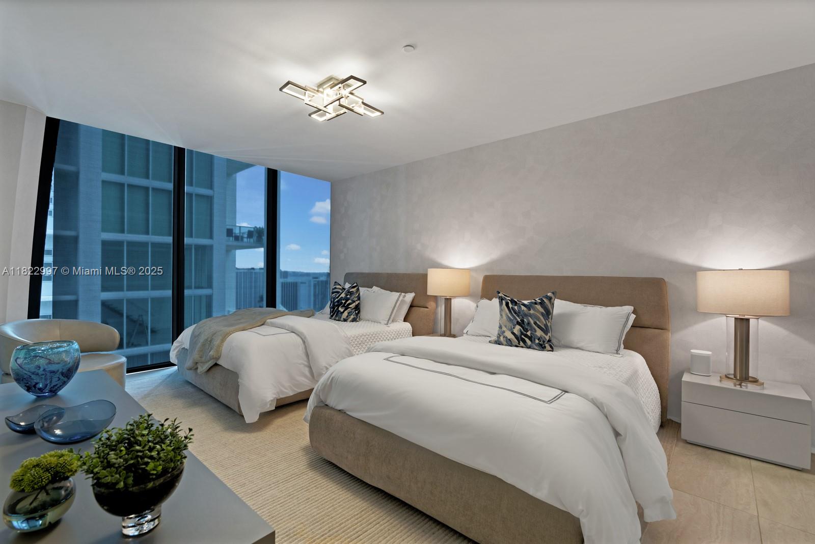 ONE THOUSAND MUSEUM CONDO - Residential