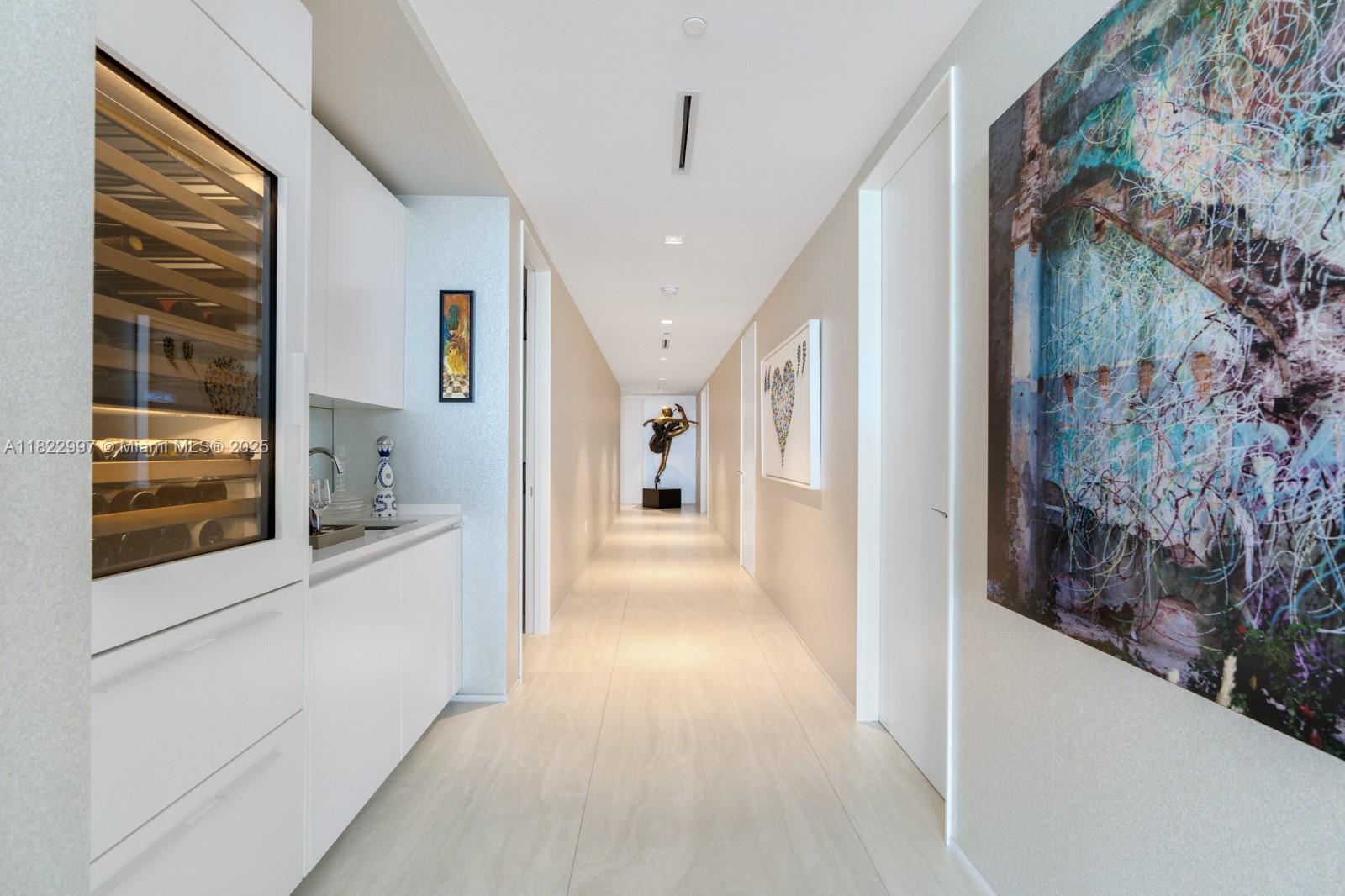 ONE THOUSAND MUSEUM CONDO - Residential