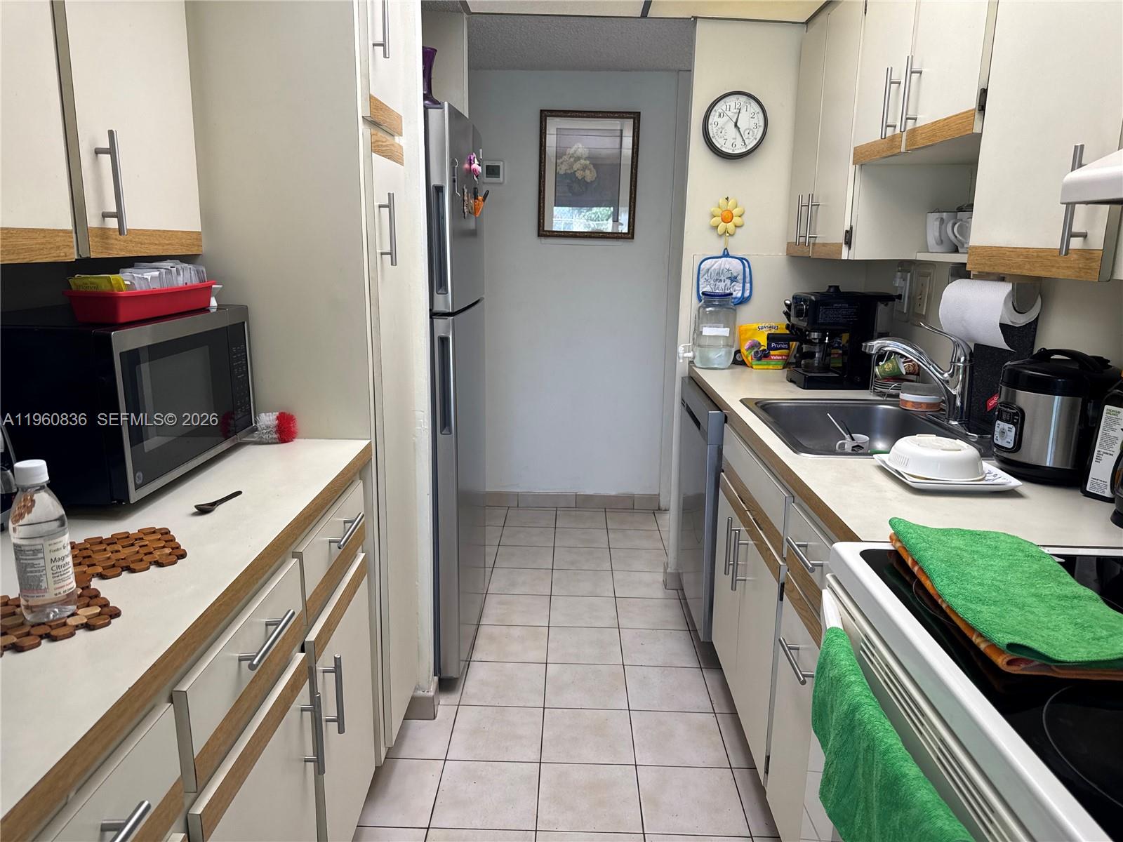 SOUTH WINDS CONDO WEST - Residential