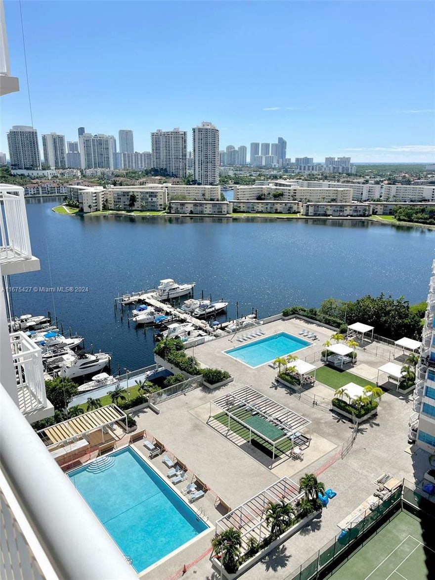 SELLER MOTIVATED ALL OFFERS ARE WELCOME.!!
LOCATION! LOCATION! Spacious apartment in the heart of Aventura, just 5 minutes from Aventura Mall! Enjoy stunning sunrise and sunset views from the large balconies. This two-bedroom unit includes a den, two baths, and covered parking. The kitchen features wood cabinets, granite countertops, and stainless steel appliances. Laundry and elevator access are conveniently nearby.

The full-service building offers 24-hour security, a private marina, renovated tennis courts, two pools, a gym, a restaurant, and a salon. Note: No rentals allowed in the first year.
