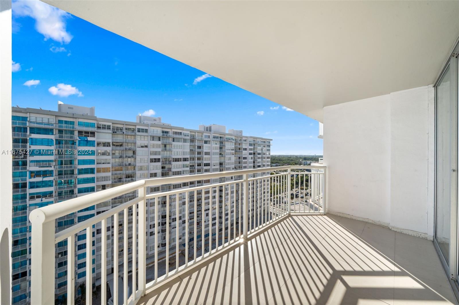 DEL PRADO MARINA - Residential