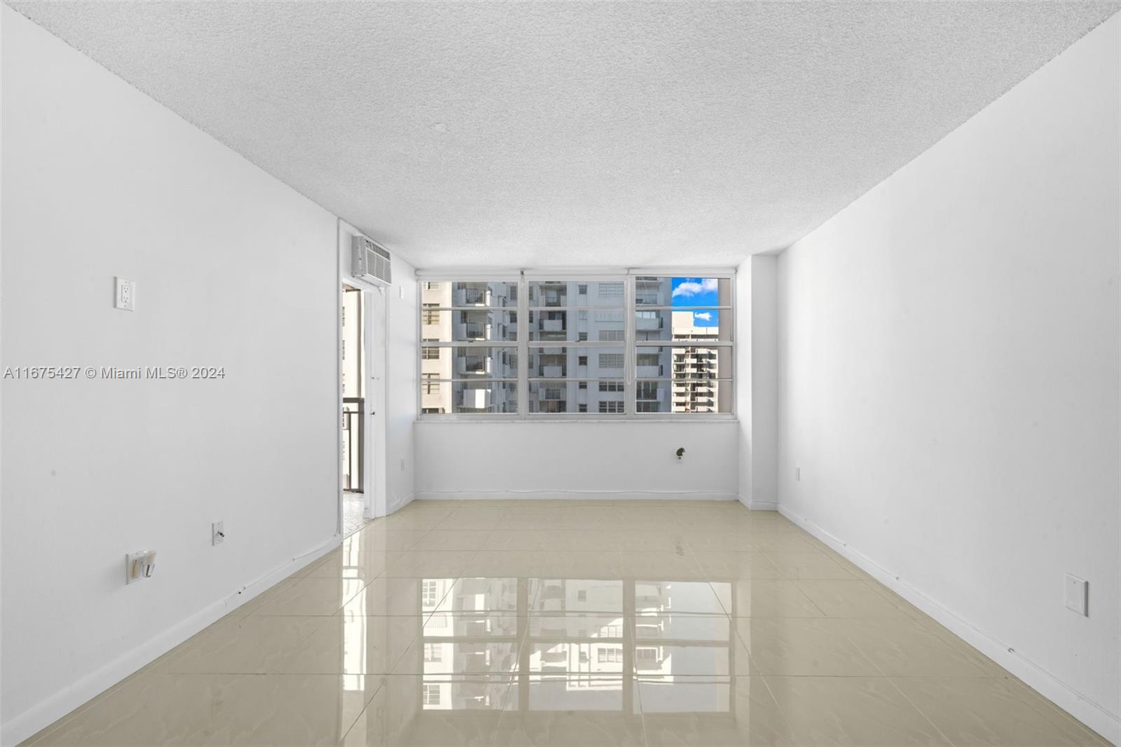 DEL PRADO MARINA - Residential