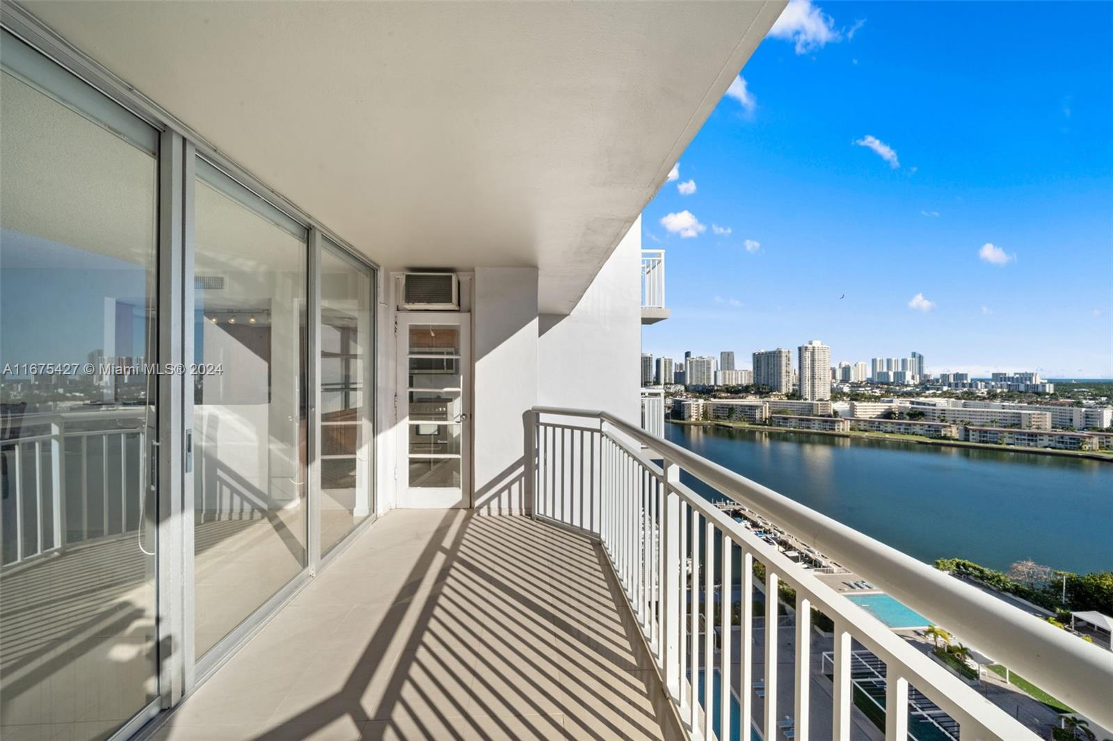 DEL PRADO MARINA - Residential