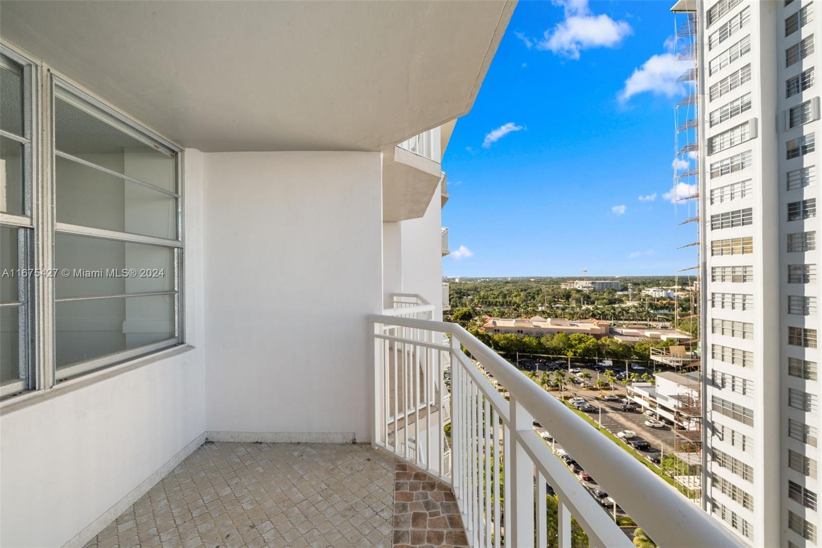 DEL PRADO MARINA - Residential