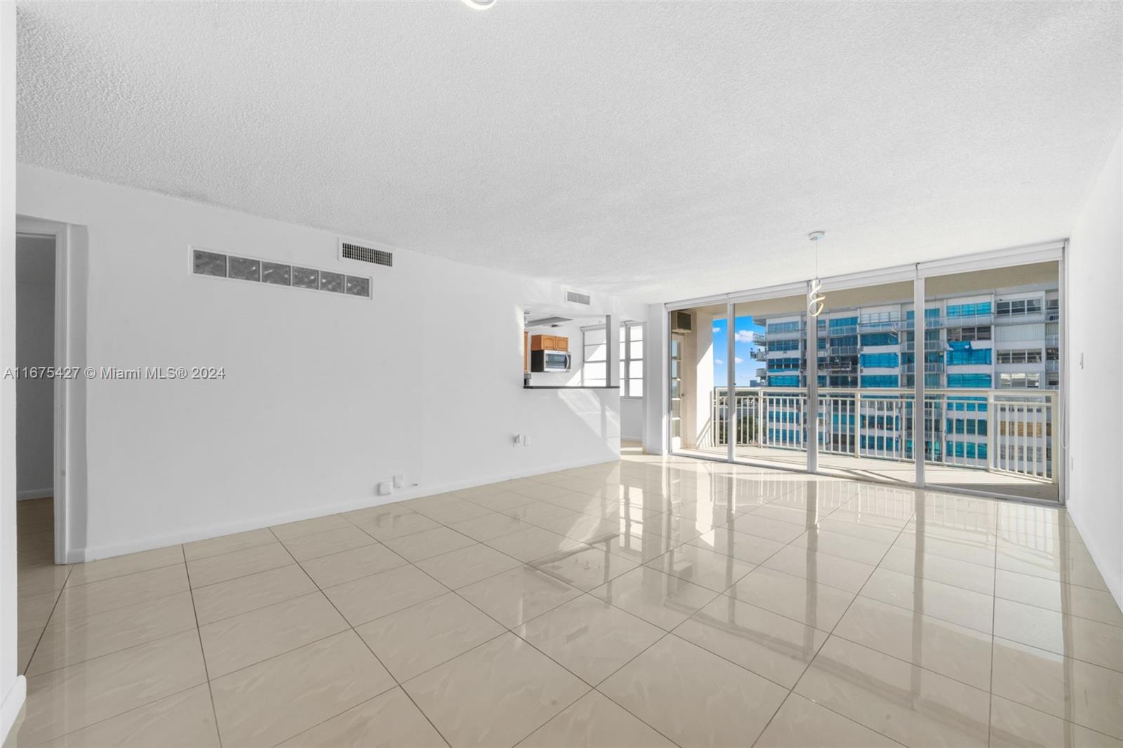 DEL PRADO MARINA - Residential