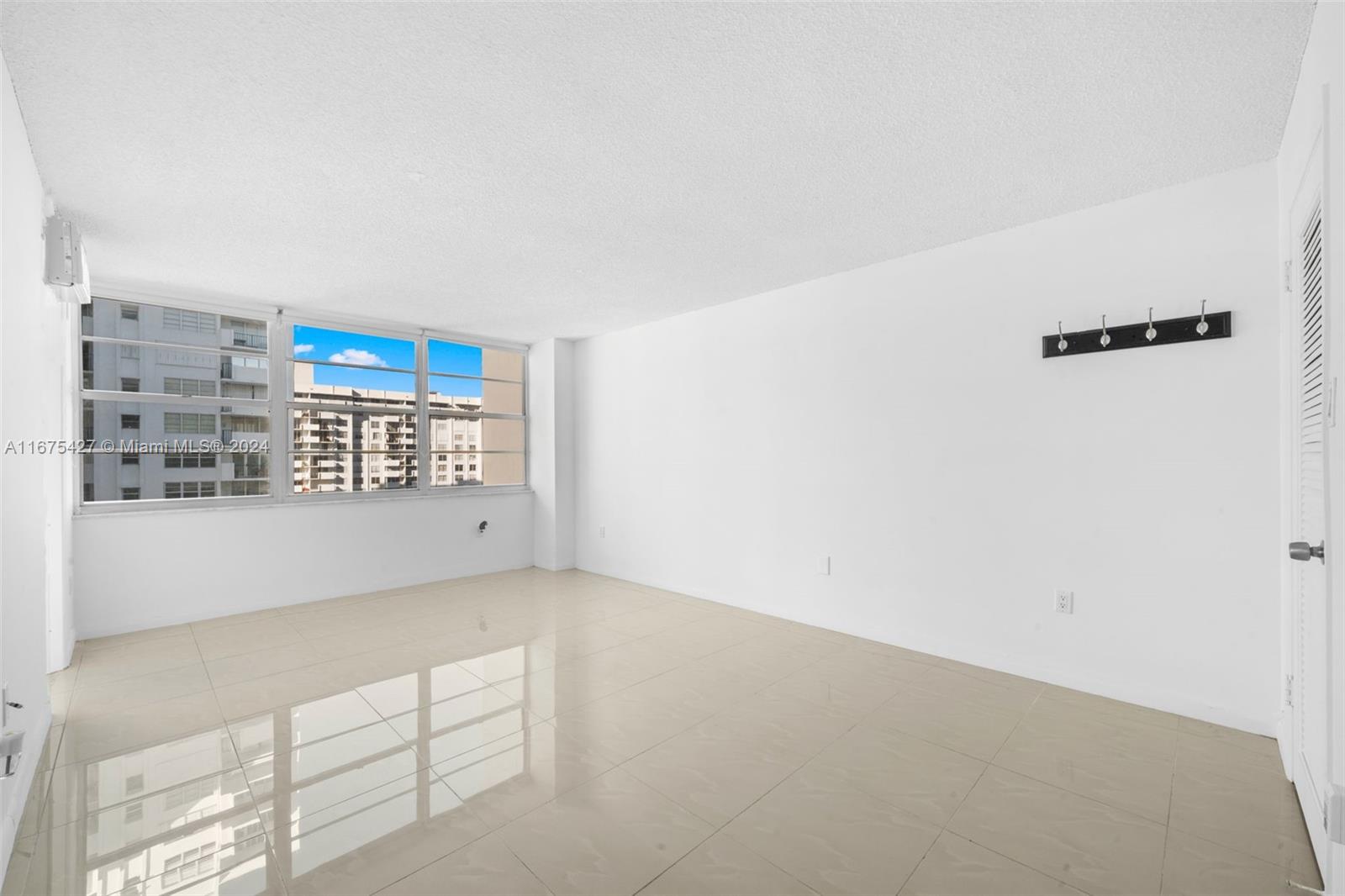 DEL PRADO MARINA - Residential