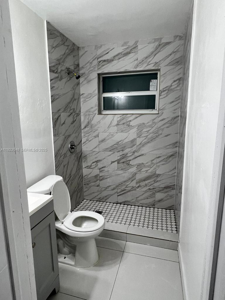 DUPONT SQUARE - Residential Income