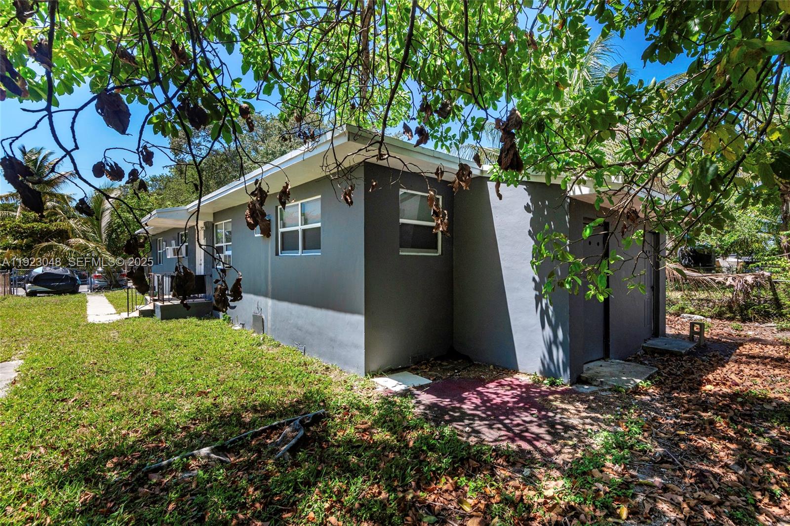 DUPONT SQUARE - Residential Income