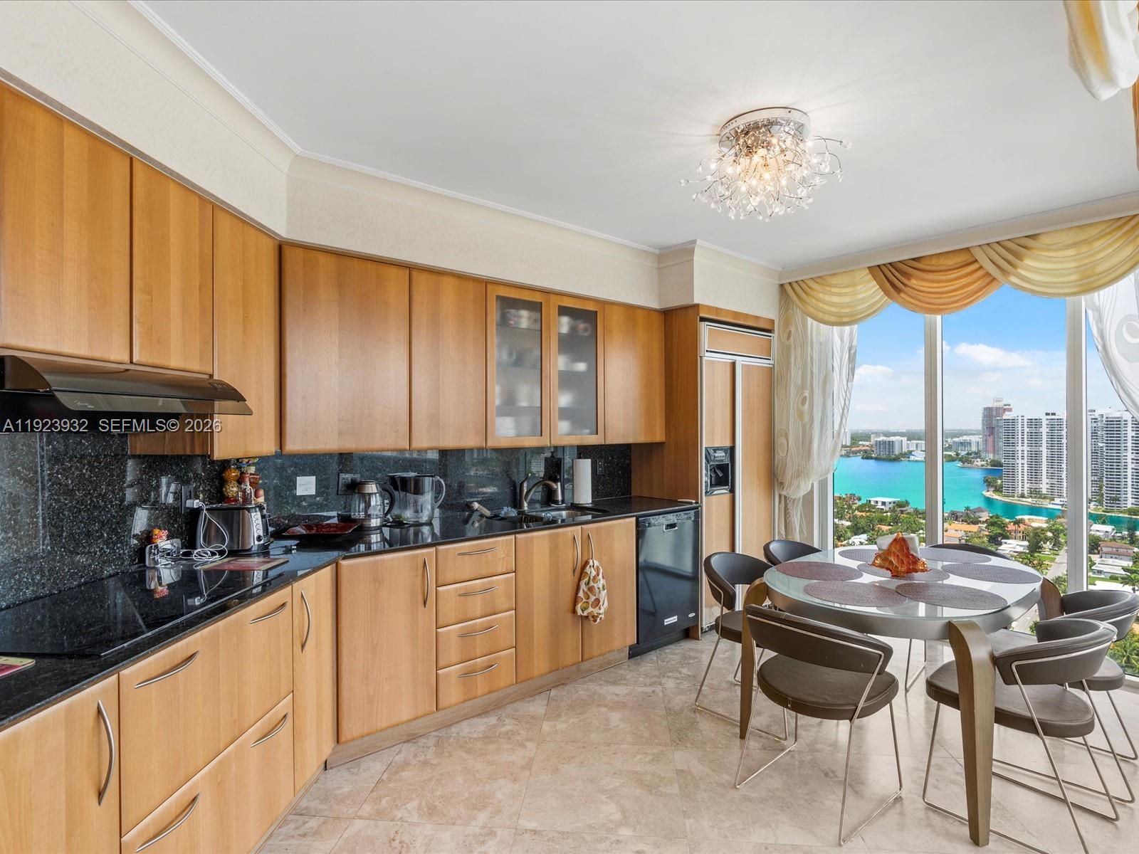 19111 Collins Ave 2503