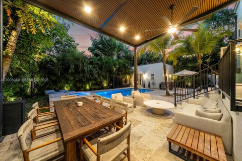 Tiny photo for 130 NE 45th St, Miami, FL 33137 (MLS # A12005089)