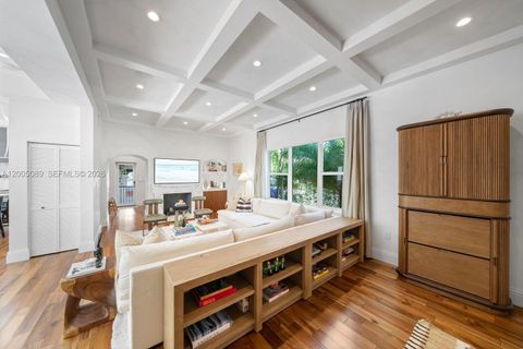 Tiny photo for 130 NE 45th St, Miami, FL 33137 (MLS # A12005089)