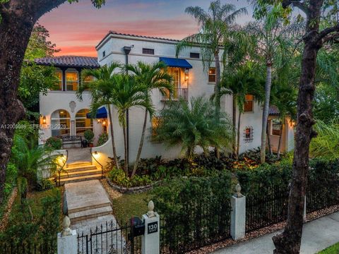 Tiny photo for 130 NE 45th St, Miami, FL 33137 (MLS # A12005089)