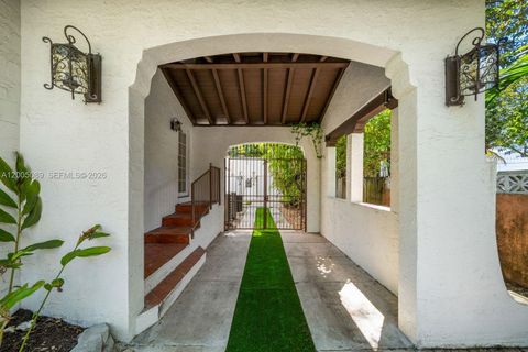 Tiny photo for 130 NE 45th St, Miami, FL 33137 (MLS # A12005089)