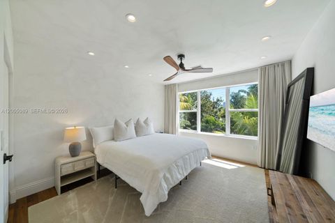 Tiny photo for 130 NE 45th St, Miami, FL 33137 (MLS # A12005089)