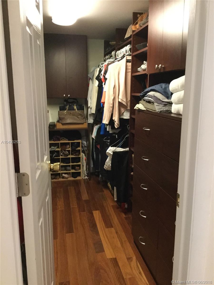 SANDPIPER CONDO - Residential