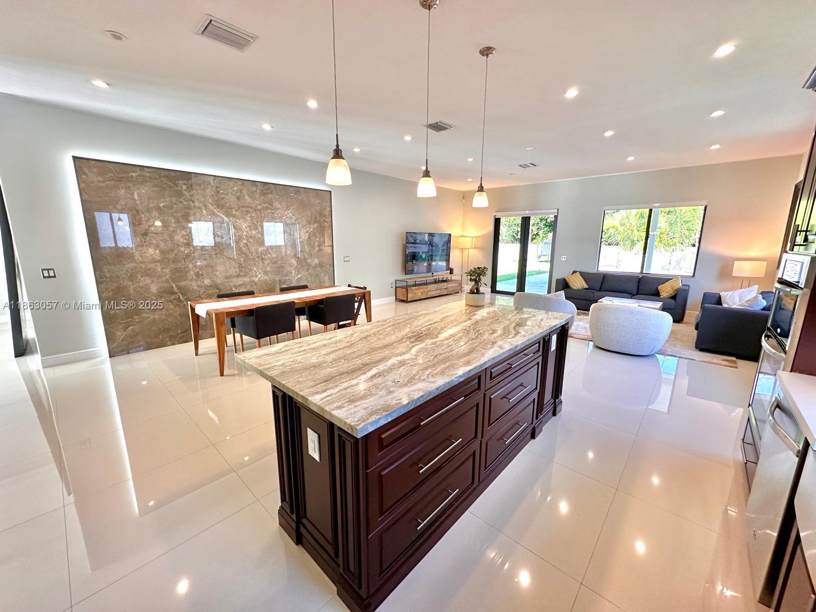 UNPLATTED - Residential Lease