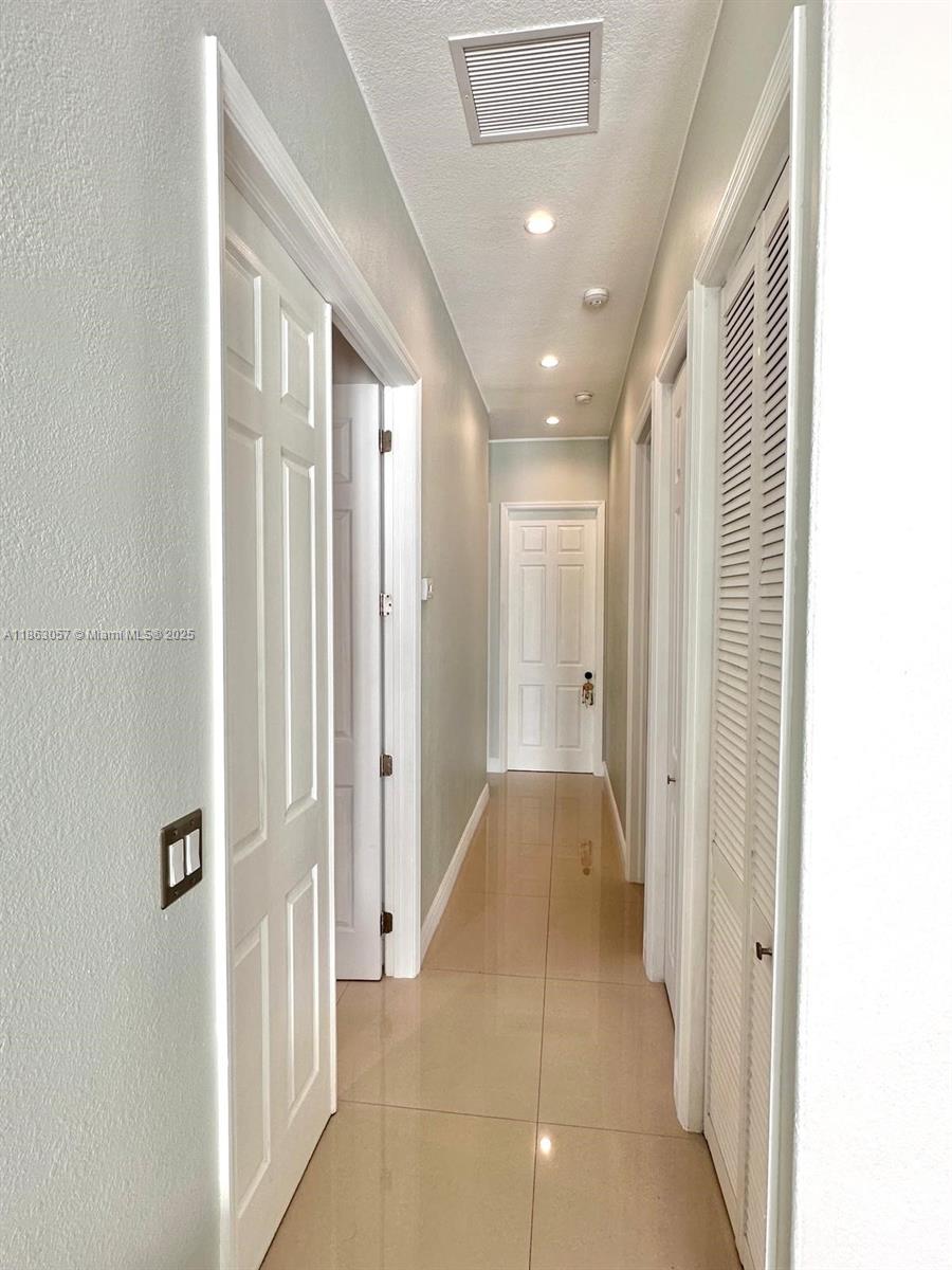 UNPLATTED - Residential Lease