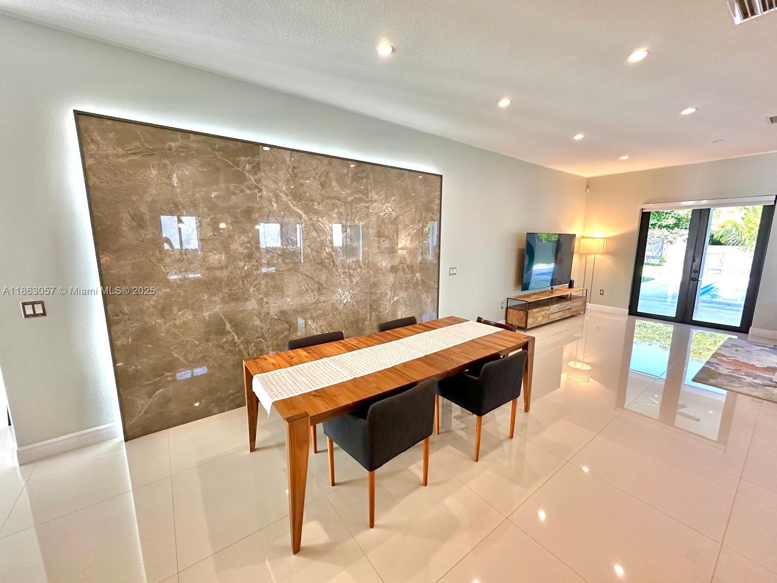 UNPLATTED - Residential Lease