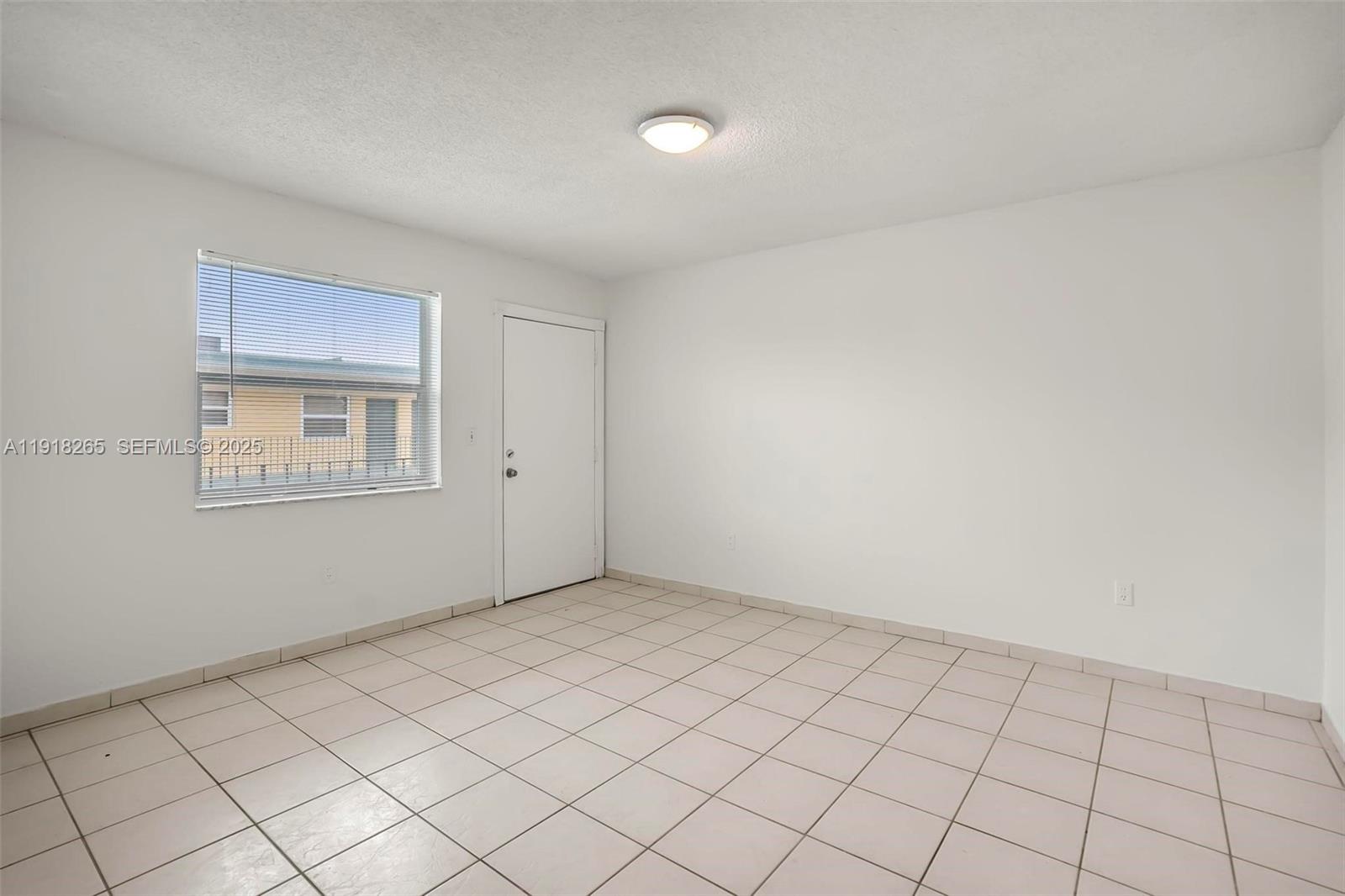 MOONRAKER CONDO - Residential Lease