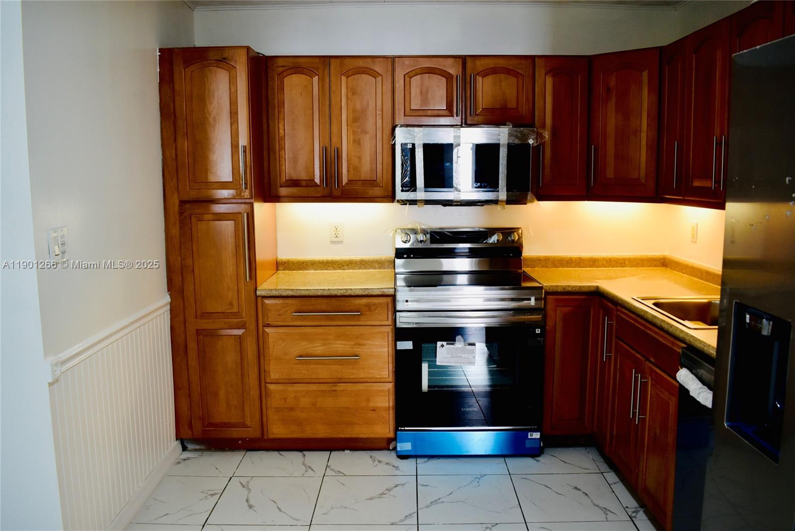 BROADVIEW PARK SEC 4 - Residential Lease