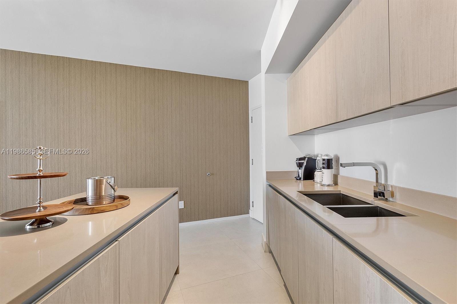 4111 SOUTH OCEAN DRIVE CO - Residential