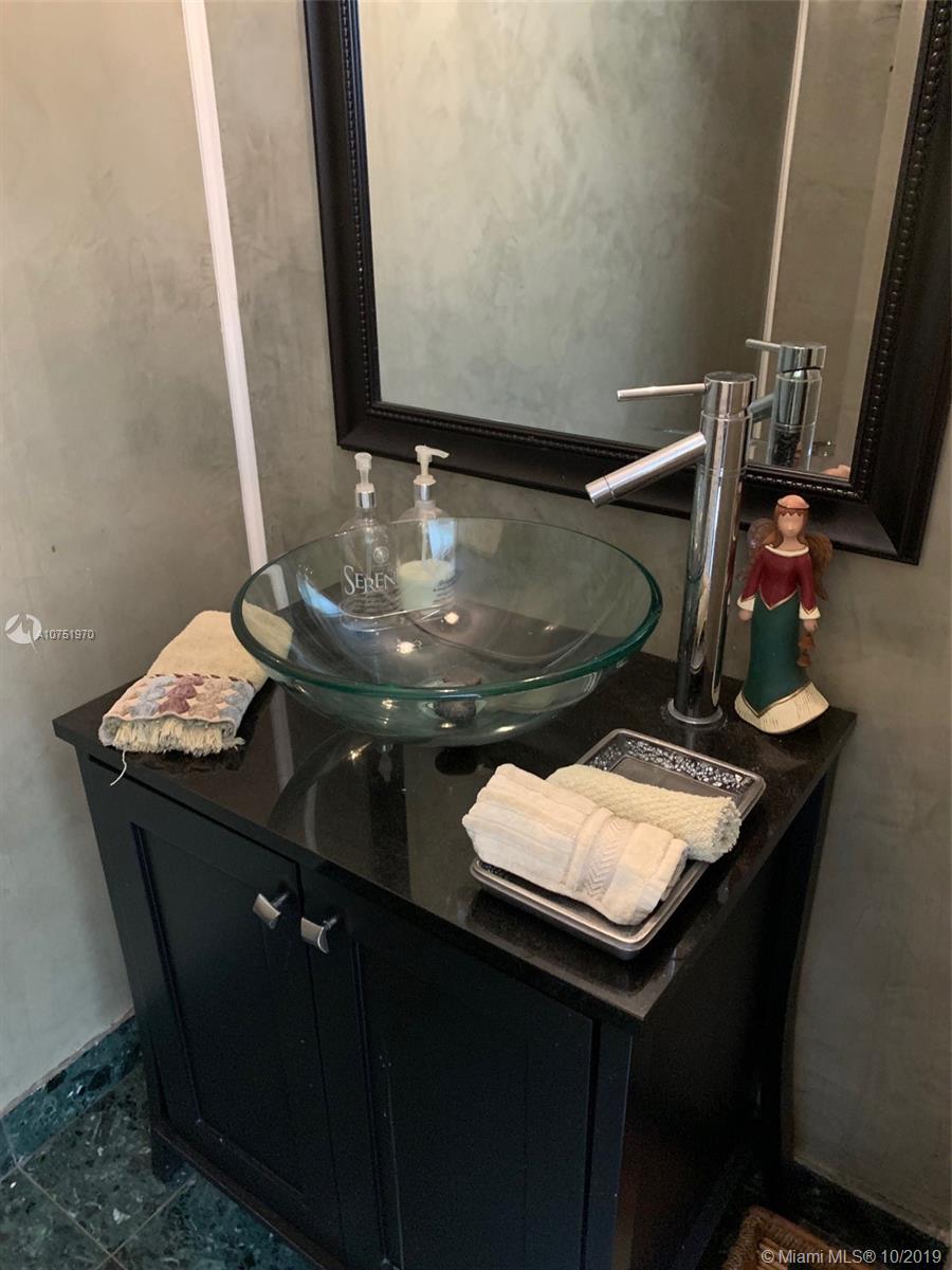 POINCIANA IS YT & RCQ CLU - Residential Lease