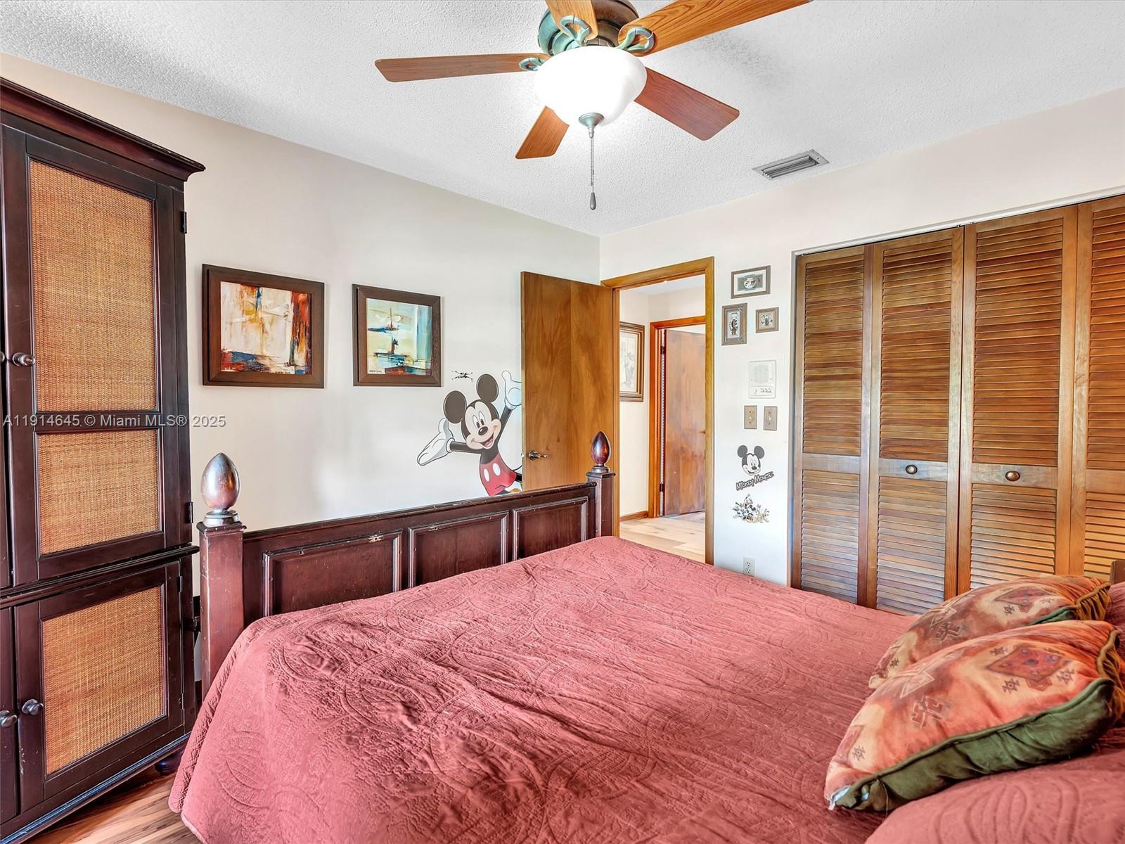 BOULEVARD WOODS NORTH - Residential