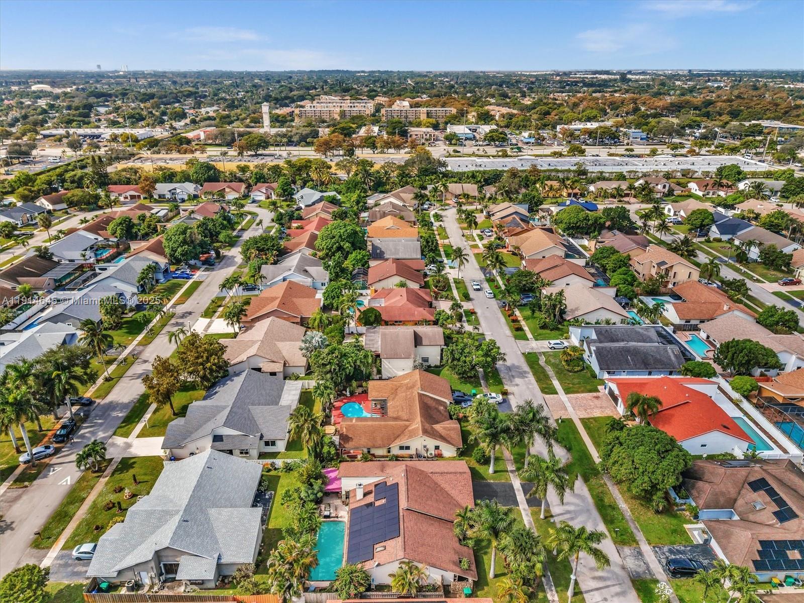 BOULEVARD WOODS NORTH - Residential