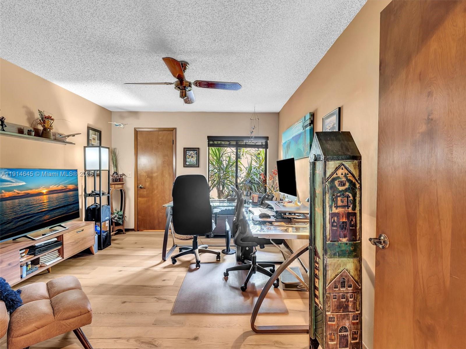 BOULEVARD WOODS NORTH - Residential