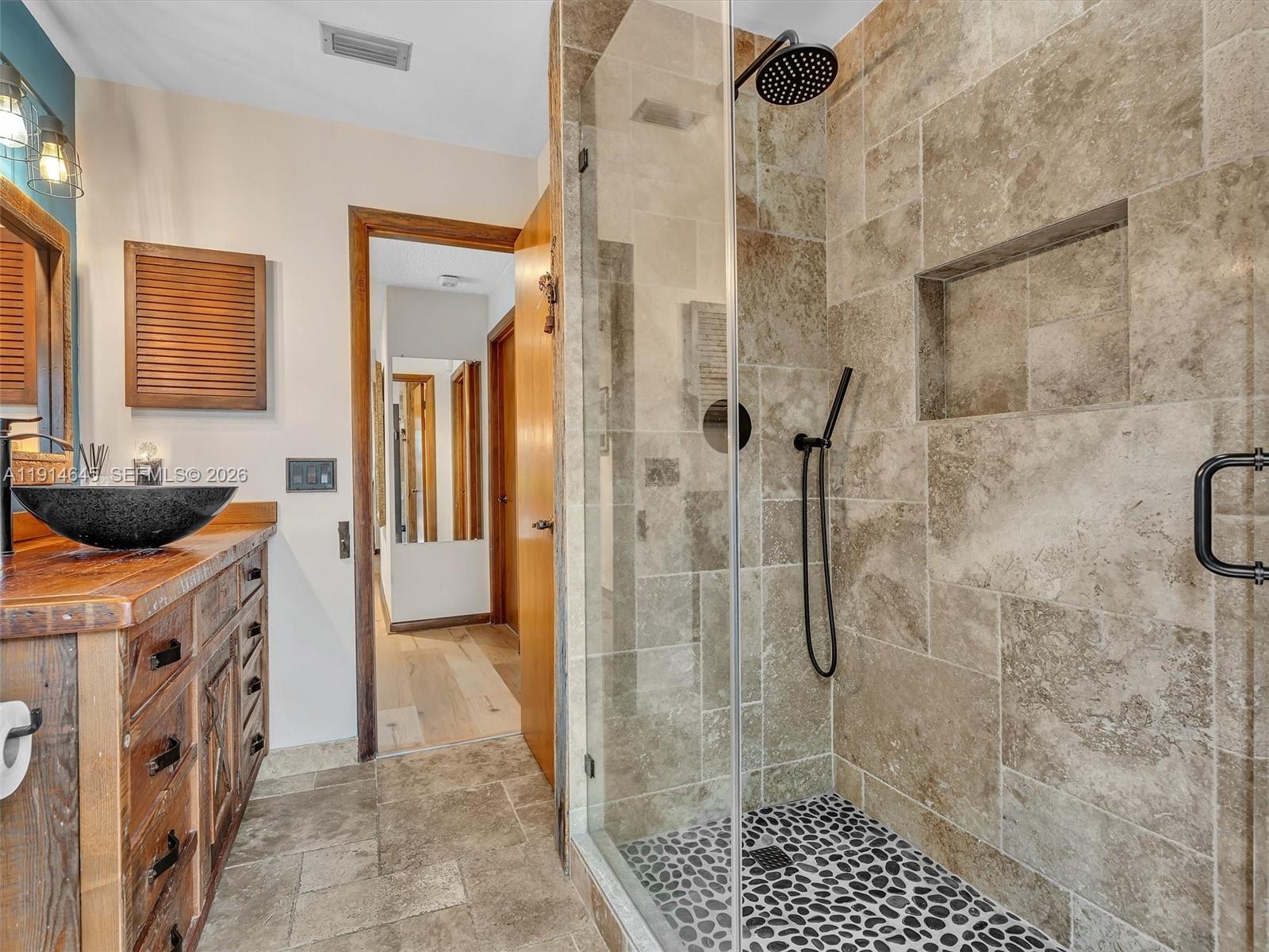BOULEVARD WOODS NORTH - Residential