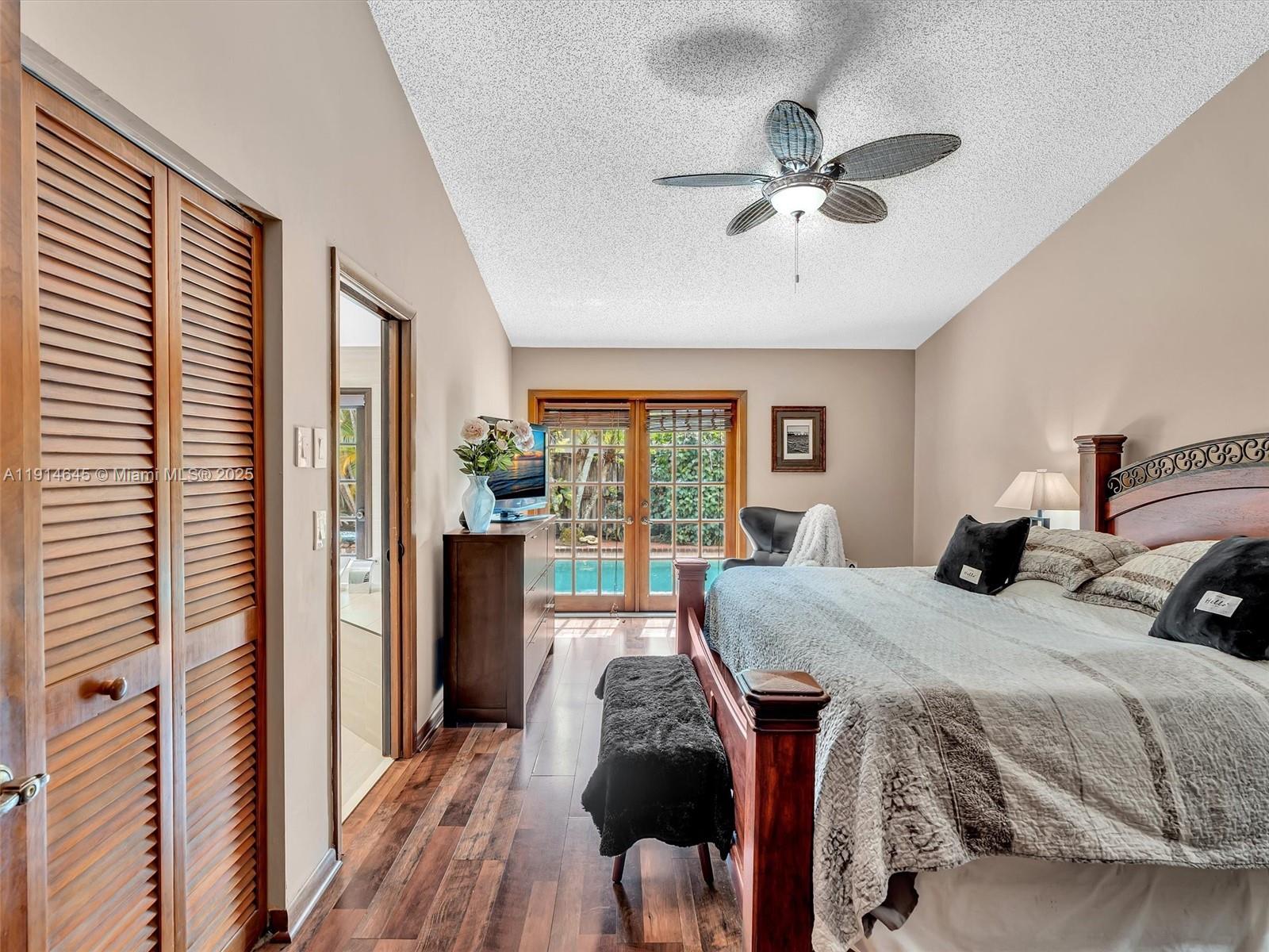 BOULEVARD WOODS NORTH - Residential